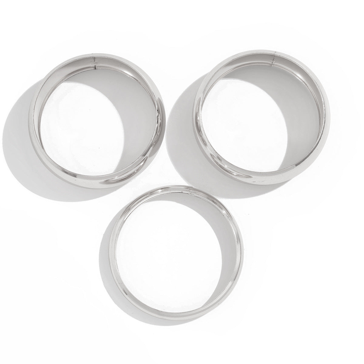 Set Bracelets Métalliques Empilés | Surface Courbée Lisse | Style Polyvalent