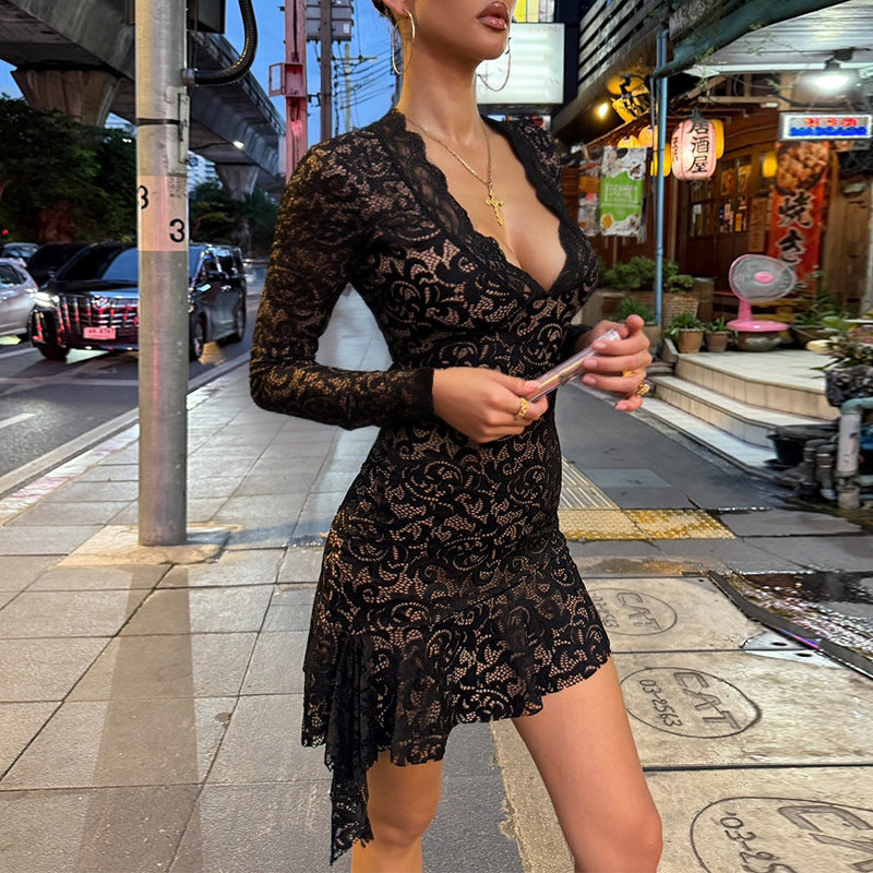 Lace long sleeved irregular hem deep V-dress
