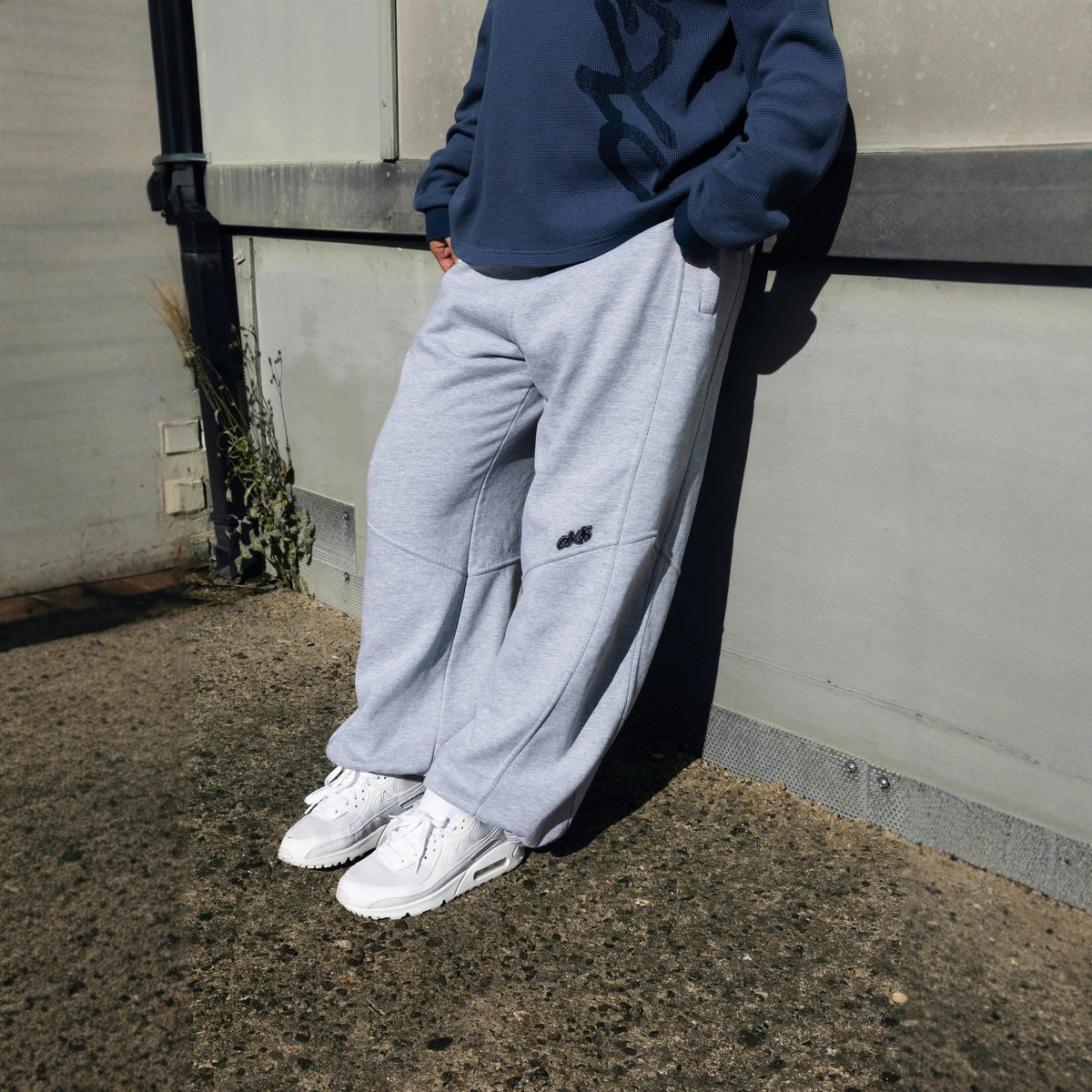 Streetwear Fashion Unisex Hooded Zip-Up Sweatshirt and Loose Straight Casual Sports Pants